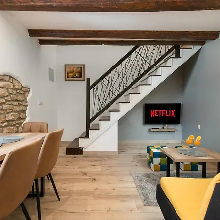 House Varesko * كرينكا